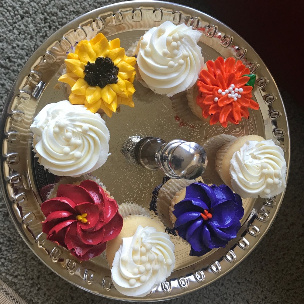 Meet your Posher, Weyni